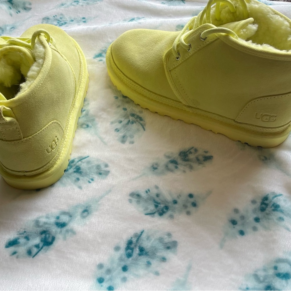 UGG Bright green 💚/ Yellow💛 lace up Boots